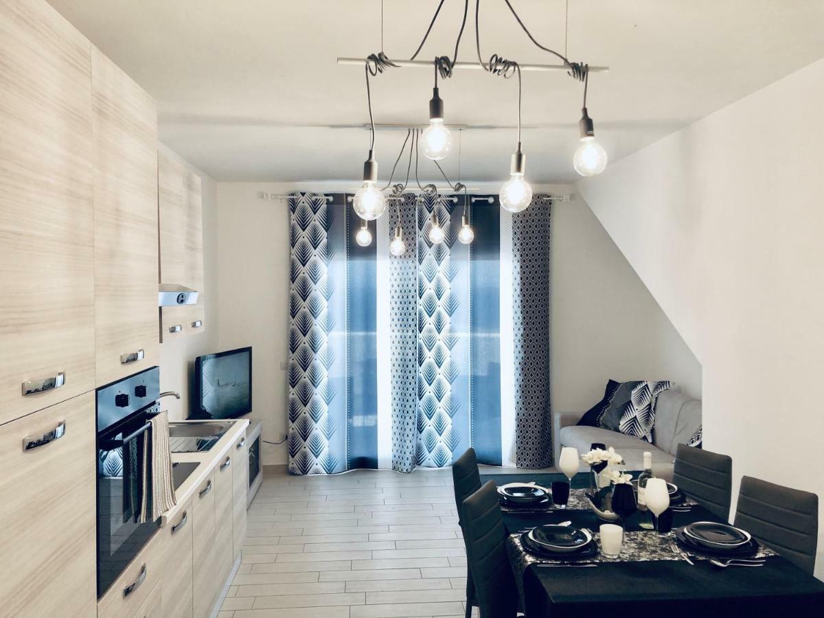 Il Tramonto Luxury House Apartamento Valledoria  Exterior foto